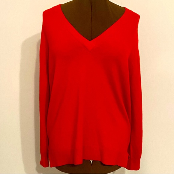 ❤️FRENCH CONNECTION❤️Red V-neck sweater in large. In good condition! - Picture 5 of 12
